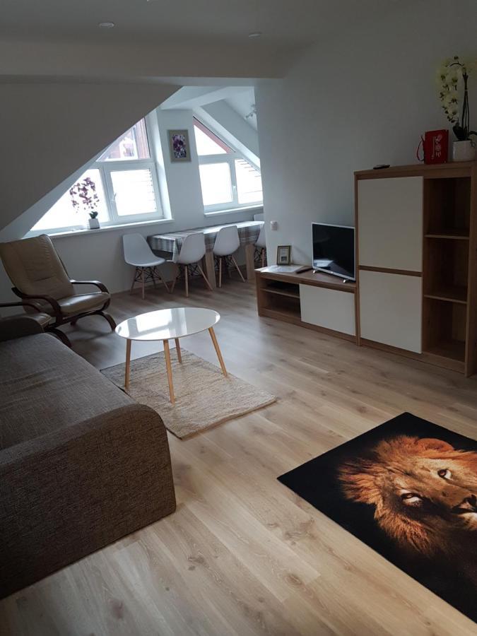 Liuto Apartamentai Juodkrantė エクステリア 写真
